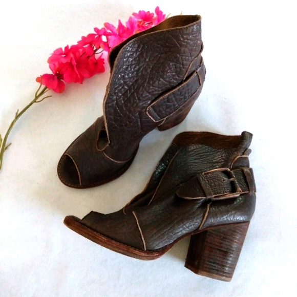 Joe's Jeans Shoes - Joe's Jeans Washed Leather Ankle Booties Size 8.5
